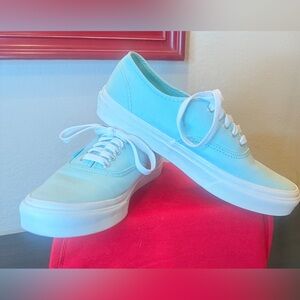 Vans Women's Tiffany Blue Canvas Sneakers EUC.  vans “tags” blue too Sz 6 1/2